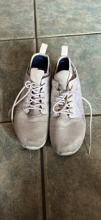 Chaussures de sport  Reebok pou femme 7.5 gris clair