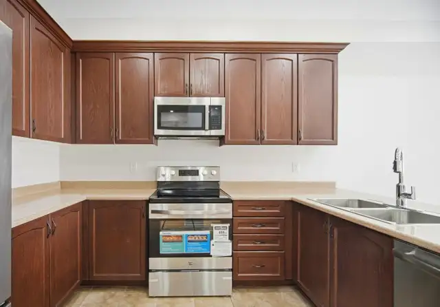 Rooms available for rent near Sheridan college