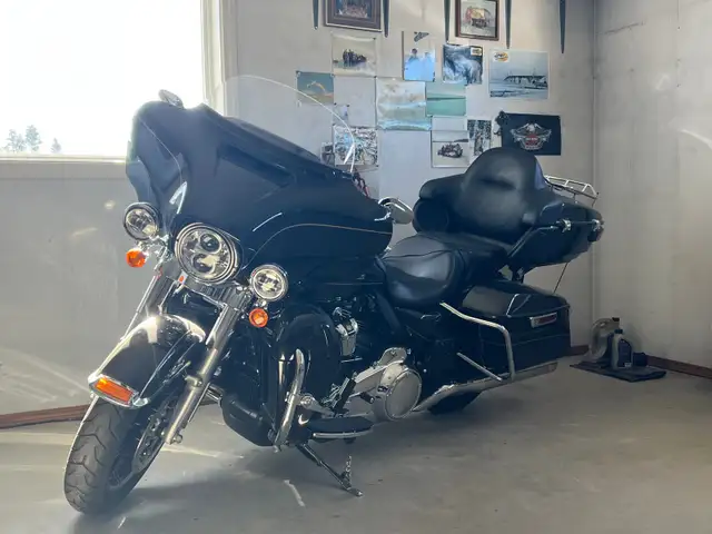 2017 Ultra Classic Limited Low Harley Davidson in Touring in Edmonton - Image 7