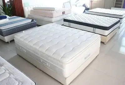 Cadre de lit à vendre (simple, double, queen, king), View more