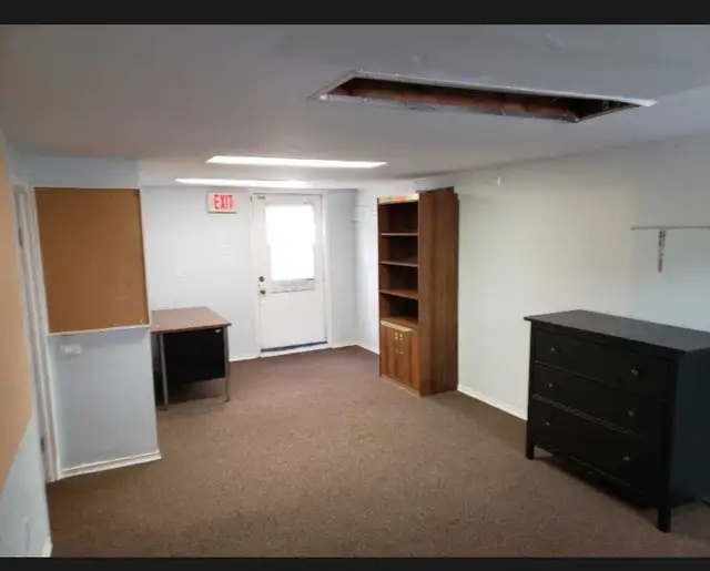Private room for rent Waterloo for females in Long Term Rentals in Kitchener / Waterloo - Image 4