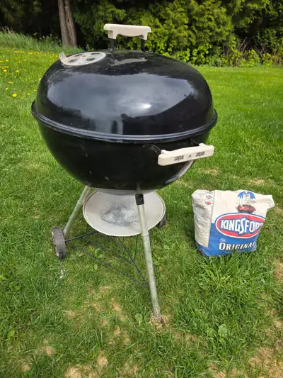 BBQ - Weber charcoal 22" grill, View more