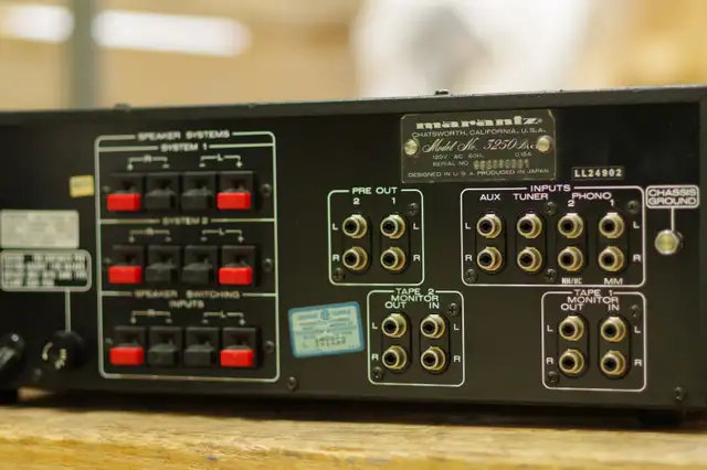 Marantz 3250B Preamplifier in Stereo Systems & Home Theatre in City of Toronto - Image 5