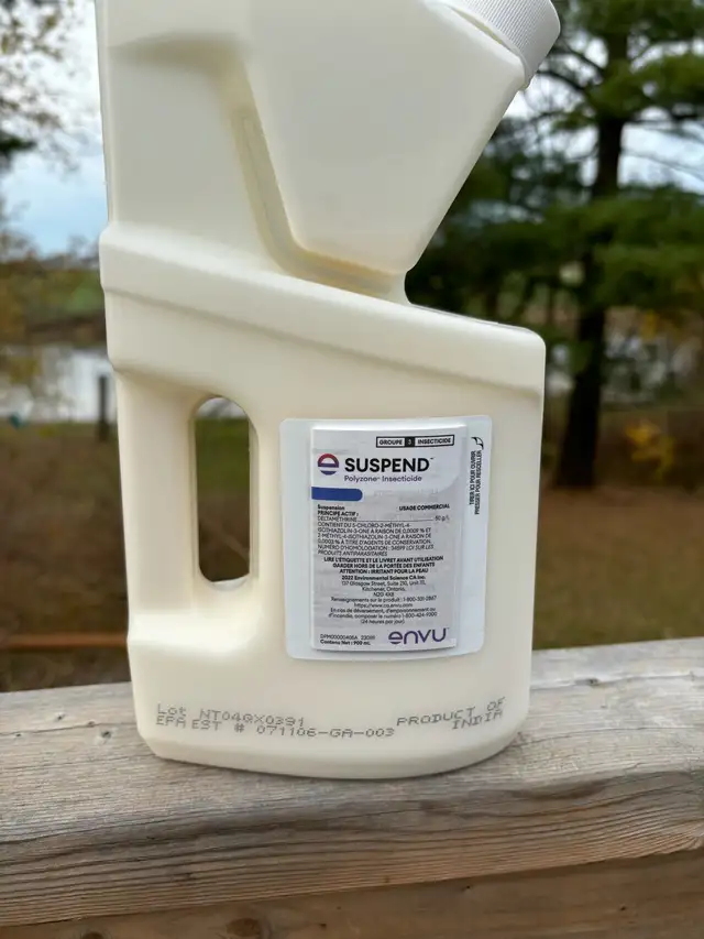 EXTERIOR PEST CONTROL SPRAY APPLICATION63235385993345122