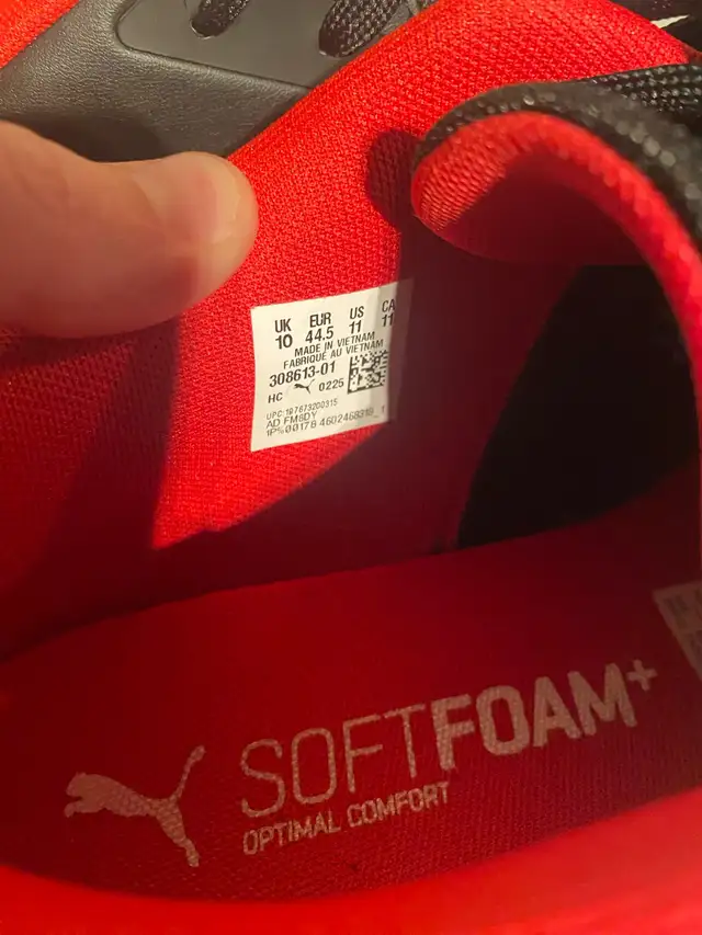 PUMA Scuderia Ferrari Drift Cat Mens Shoes Sz 11 (Like New in Men's Shoes in Hamilton - Image 8