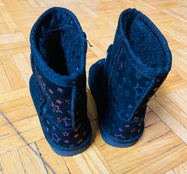 Unicorn  winter boots toddler (size 10) - like brand new in Clothing - 3T in City of Toronto - Image 3