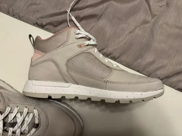 NEW hiking boots in Women's - Shoes in Calgary - Image 9