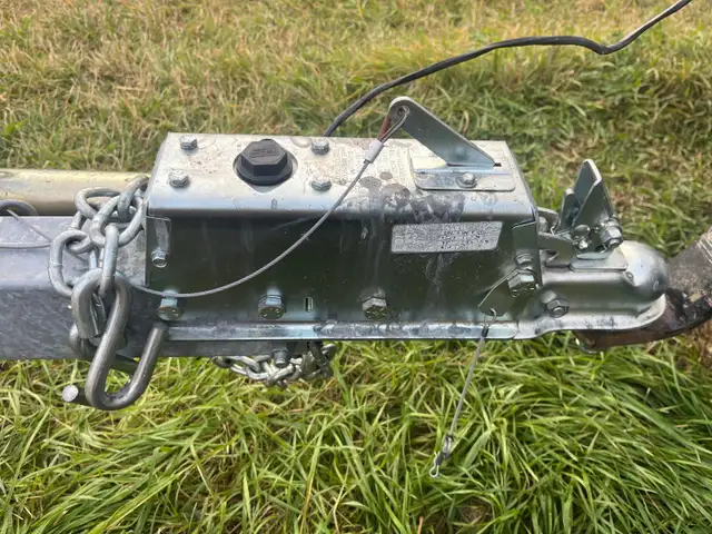 Road Runner Boat Trailer, 21ft to 24ft boat in Powerboats & Motorboats in Regina - Image 8