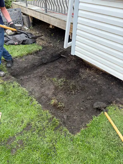 Entry-Level Landscaping Labourer Wanted, View more