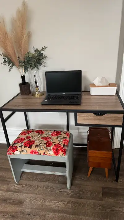 L 42” W 20” H 30” Has one small drawer Pick up only