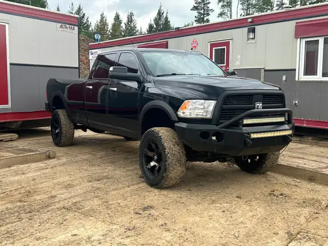 2012 dodge ram 3500 longhorn