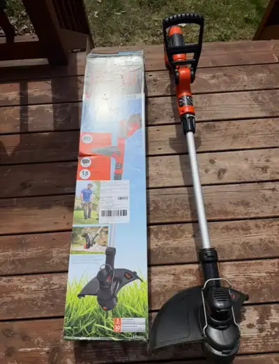 Black and Decker coupe-bordure, View more