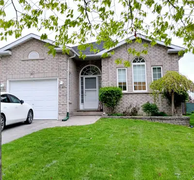 2  BEDROOM  HOUSE FOR RENT!!