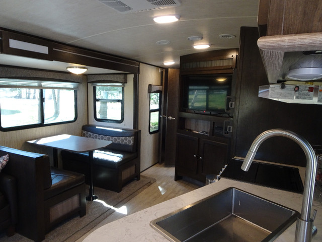 2019 Shadow Cruiser Ultra-Lite Model SC 263 RLS in Travel Trailers & Campers in Kingston - Image 4