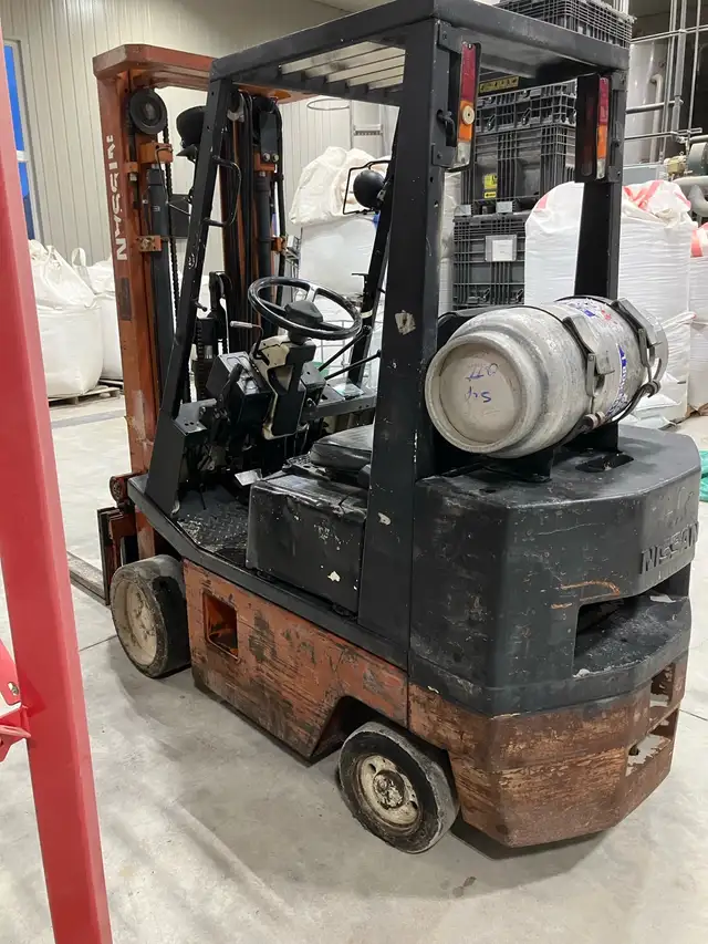 Forklift in Other in Ottawa - Image 4