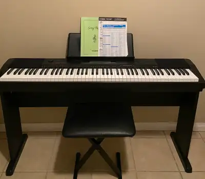 Great Sounding weighted keys with hammer system Casio CDP 230R. Has 88 full keys and powerful sound....