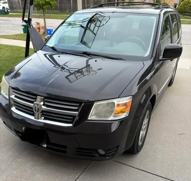 2010 dodge caravan sxt