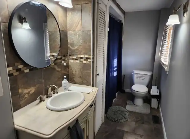 Furnished room for rent ( female only) in Room Rentals & Roommates in Belleville - Image 6