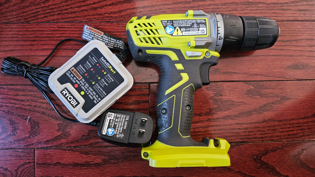 RYOBI 12v Cordless Drill/Driver with Charger - No Battery in Hand Tools in City of Toronto - Image 3