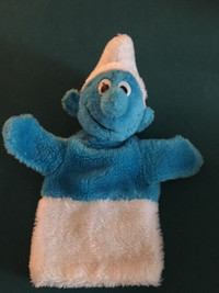 Vintage 1980's Wallace Berrie and Co. Smurf Puppet