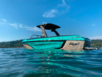 2022 Tige 23 zx wakeboard boat-like new!