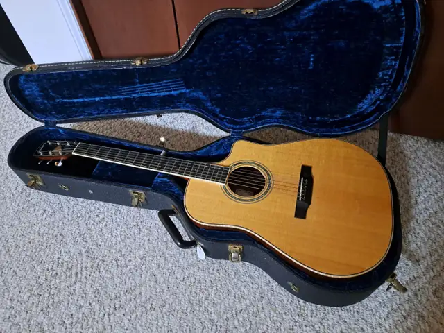 Larrivee DV-09 Acoustic Electric Cutaway Guitar in Guitars in Thunder Bay - Image 9