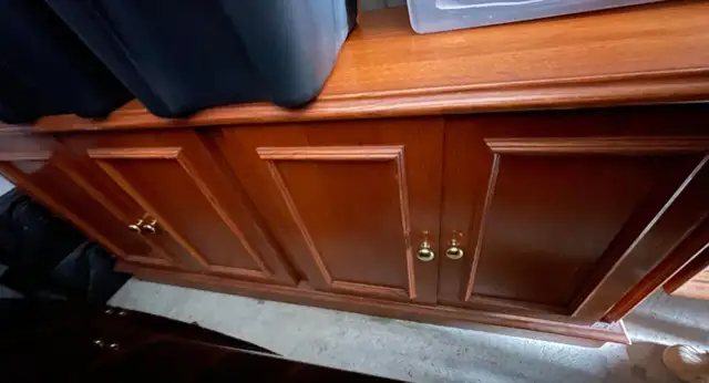 Solid Teak Wood Cabinet in Hutches & Display Cabinets in City of Toronto - Image 2