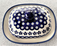Polish pottery Boleslawiec - full size butter dish (GU1394)
