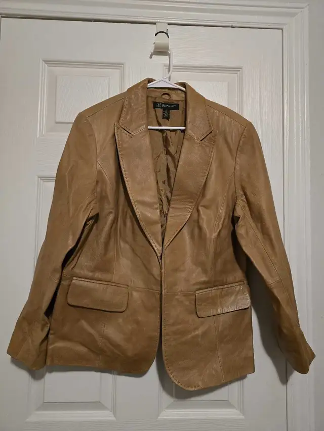 INC Leather Blazer in Women's - Tops & Outerwear in City of Toronto - Image 2