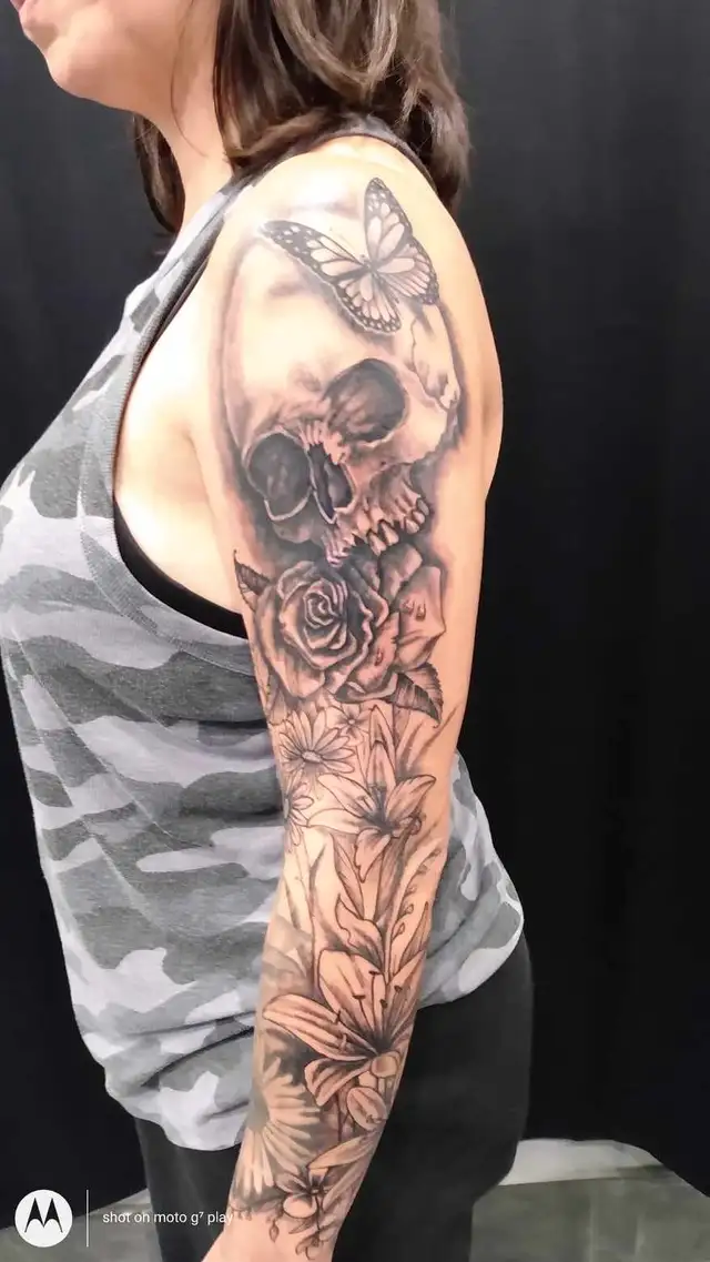 Tattoo Artist62863244433282124