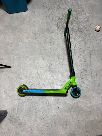 Madd Gear MGP VX9 Pro Stunt Scooter, View more