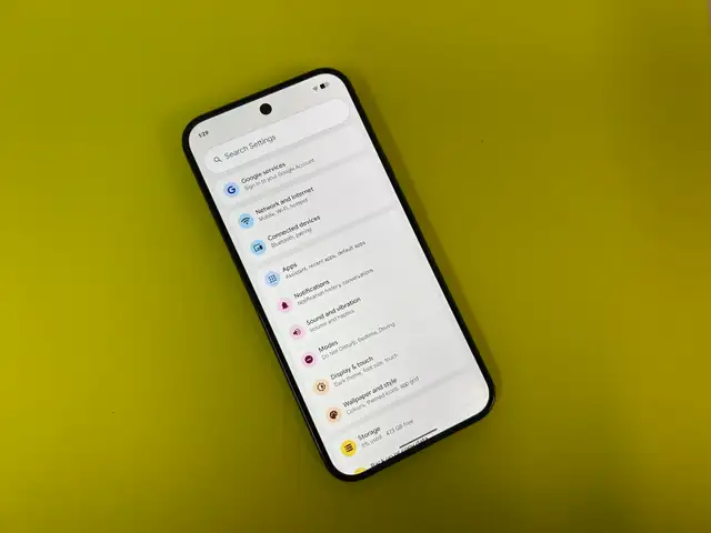 GOOGLE PIXEL 10 PRO XL 512GB UNLOCKED *UNDER WARRANTY* in Cell Phones in Mississauga / Peel Region - Image 4