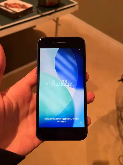 iPhone SE 2 64GB, View more