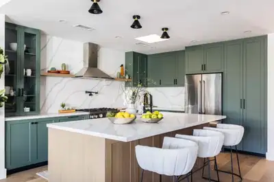 Looking to upgrade your kitchen or bathroom? Get in touch and we can make it happen! Free quotes!