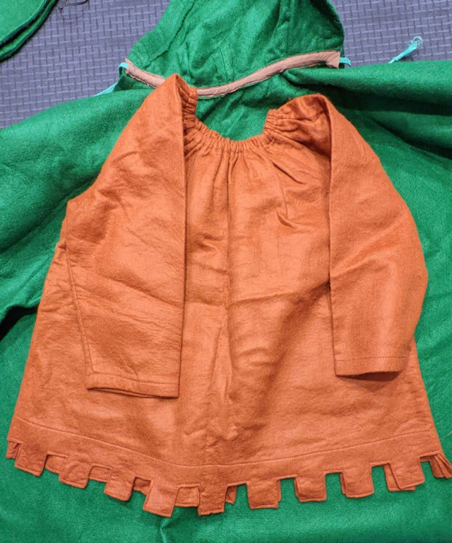 Costume d'halloween Robin Hood pour enfant dans Costumes  à Longueuil/Rive Sud - Image 2