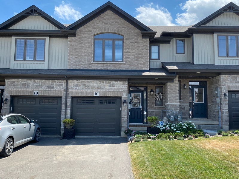 Paris Ontario Townhouse for Rent Long Term Rentals Brantford Kijiji