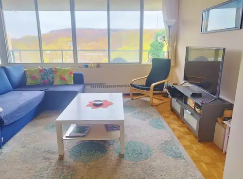 Sous-location – Grand 4 ½ meublé avec balcon et vue dégagée – Côte-des-Neiges (juin à mi-août) Dispo...