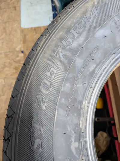 Two trailer tires new WR-078 ST 205/75R14