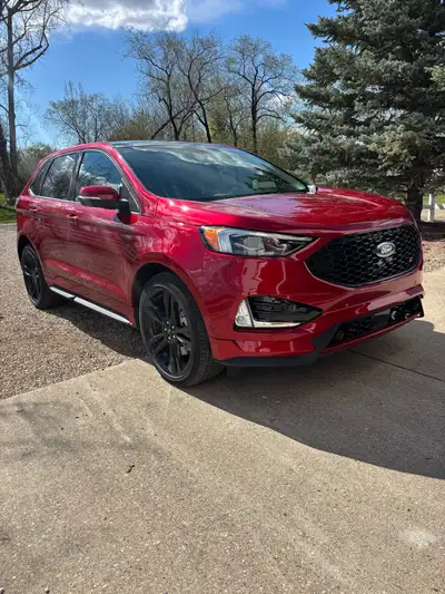 2023 Ford Edge mint condition included is flat tow pkg lady driven no kids int like new Beautiful Re...