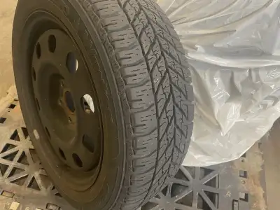 Set of 4 Winter tires on steel rims. Goodyear ultra grip 215/55R 17. Used 3 to 4 winters on 2010 Hyu...