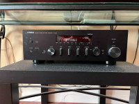 Yamaha R-N602 Integrated Amplifier