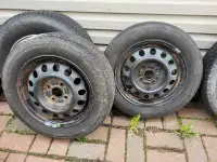 2 pneus d'été usagé 14"