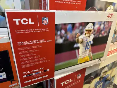 TCL 40 Pouces Full hd ROKU SMART TV, View more