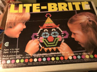 Vintage LiteBrite playset from 1981 - Tested and works