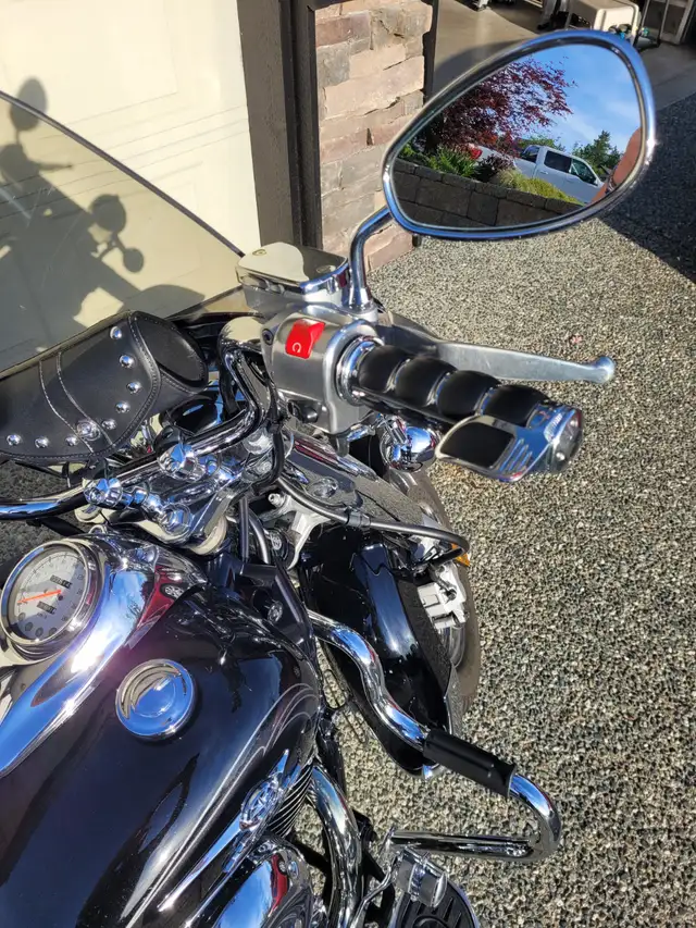 2011 Yamaha V-Star 650 Classic in Street, Cruisers & Choppers in Nanaimo - Image 11