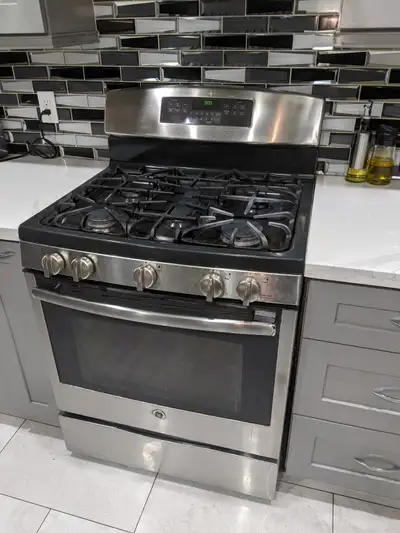 Gas stove with oven, View more