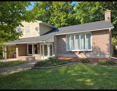 Lease transfer 3 bed 2 bath - Detached House 1 year lease