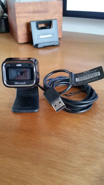 Microsoft webcam, View more