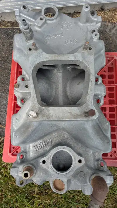 Holley Street Dominator intake manifold 701r-1 300-1 GM Chevy Chevrolet small block 350 305 327 400...