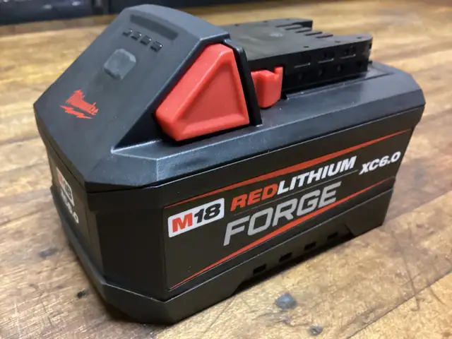 1 - MILWAUKEE M18 XC 6.0 AH FORGE BATTERY in Power Tools in Barrie - Image 2